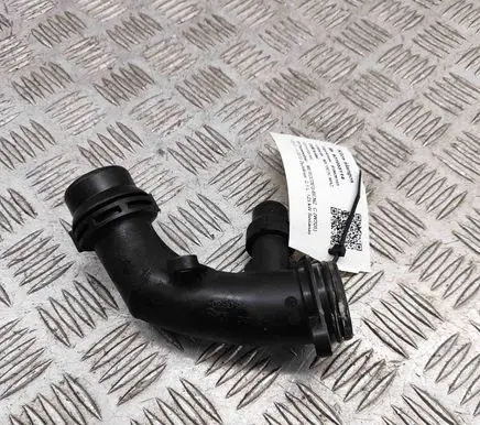 Mercedes-Benz C W205 Engine coolant pipe/hose A6512001051
