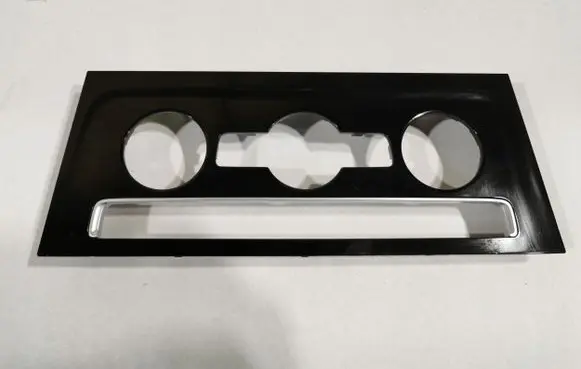 Volkswagen Golf VII Radio/GPS head unit trim 