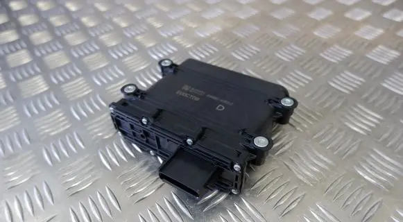 Toyota Yaris XP210 Brake system control unit/module 89680K0010