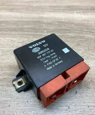 Volvo S40, V40 Light module LCM 30852028 5DF00773701