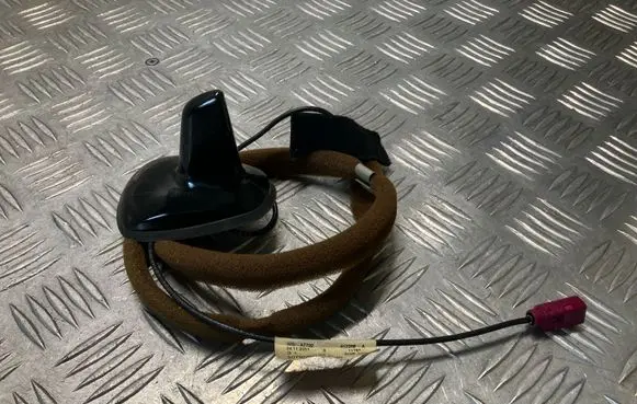 Mercedes-Benz C W204 Radio antenna 2079050136