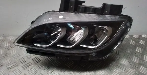 Hyundai Kona I Headlight/headlamp 92101J9600
