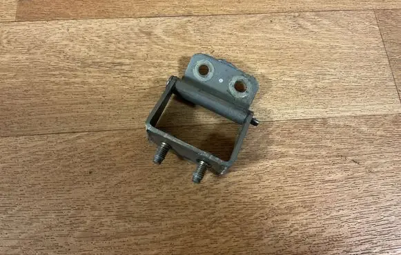 Nissan Primera Tailgate/trunk/boot hinge 
