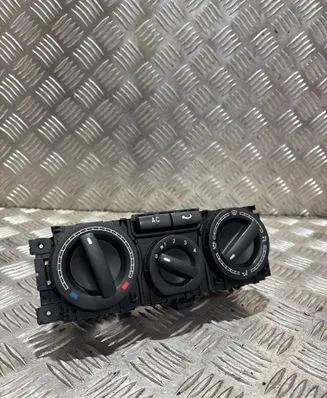 Volkswagen Transporter - Caravelle T5 Climate control unit 7H0820045R9B9