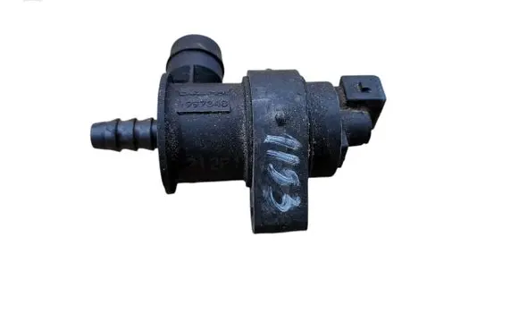 Volvo S60 Vacuum valve 31104896
