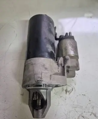 Mercedes-Benz CLS C219 Starter motor