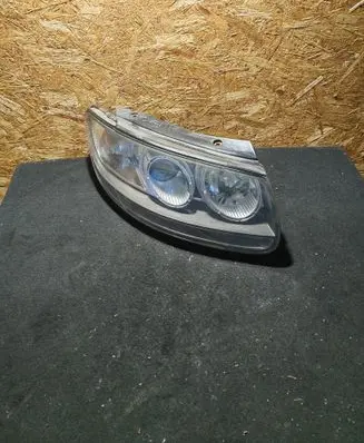 Hyundai Santa Fe Headlight/headlamp