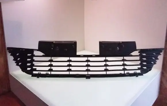 Front bumper lower grill