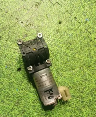 BMW 5 F10 F11 Seat adjustment motor 9168757 9900030680 19489L6