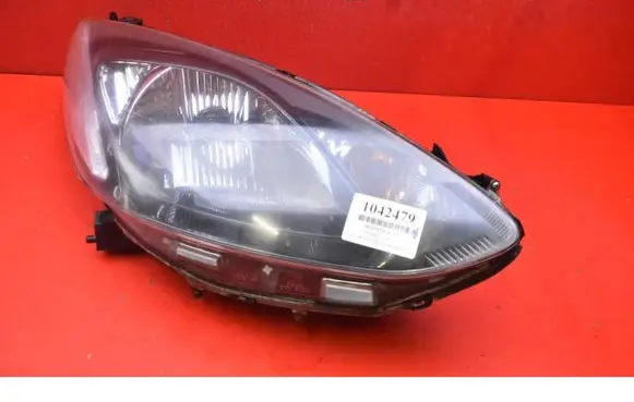 Mazda 2 Headlight/headlamp D651-51030