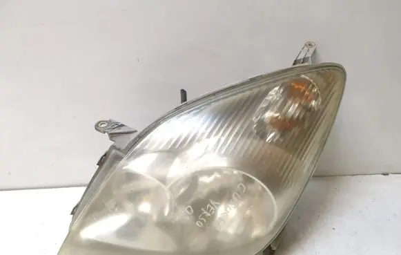 Toyota Corolla Verso E121 Headlight/headlamp