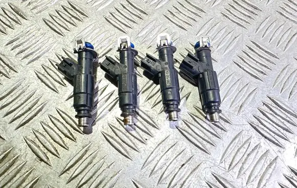Fuel injectors set