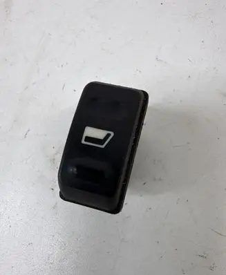 Citroen Xsara Picasso Electric window control switch 22681