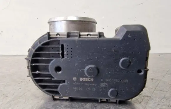 Audi A6 S6 C5 4B Throttle valve 078133062B