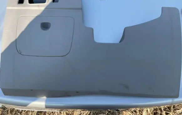 Dashboard lower bottom trim panel