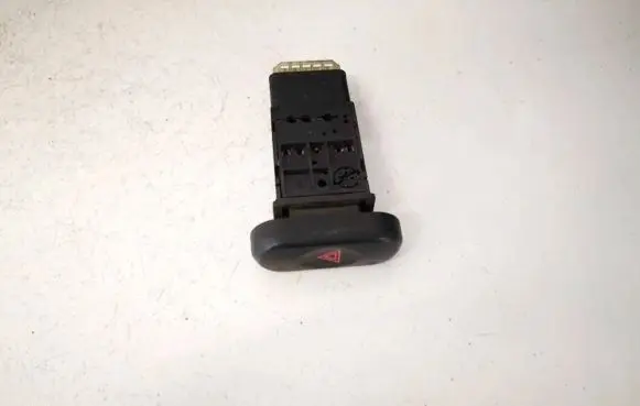 Mitsubishi Pajero Sport I Hazard light switch
