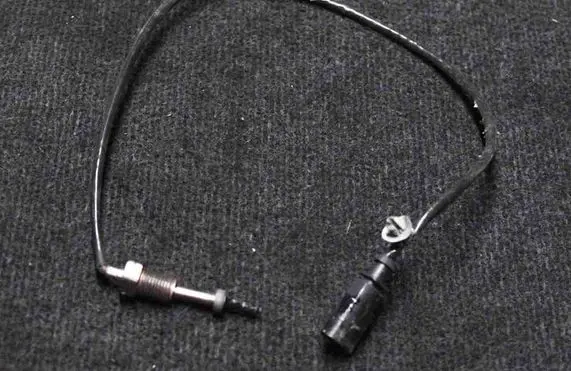 Audi Q5 SQ5 Oil temperature sensor 