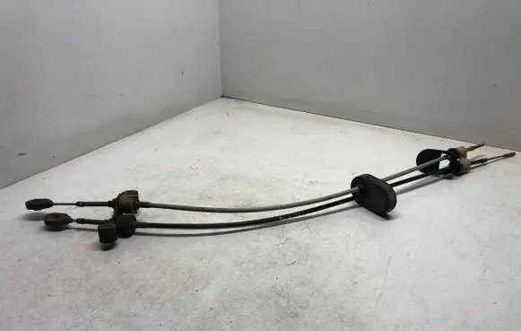 Gear shift cable linkage
