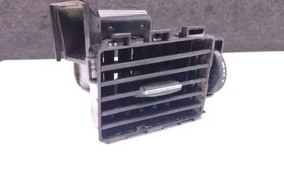 Mercedes-Benz Sprinter W906 Dash center air vent grill 14078