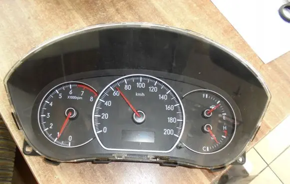 Suzuki SX4 Speedometer (instrument cluster) 3411079J20