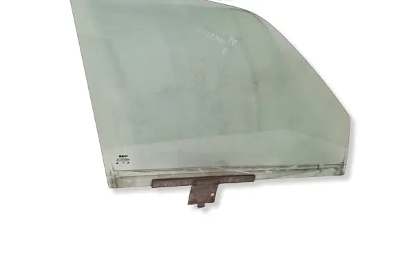 Seat Toledo I (1L) Front door window glass four-door 