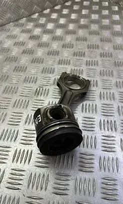 BMW X5 E70 Piston with connecting rod