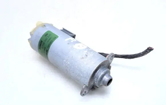 Volvo XC90 Seat adjustment motor 0130002530 198392104