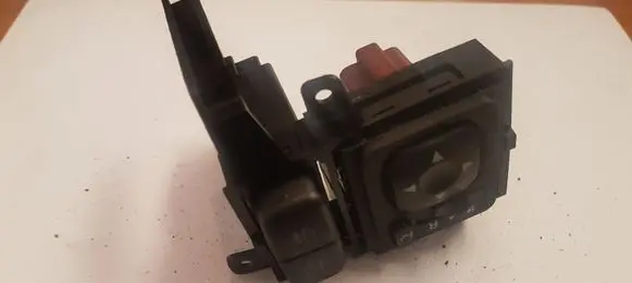 Mitsubishi Pajero Wing mirror switch 183569