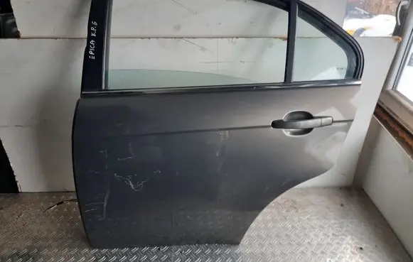 Chevrolet Epica Rear door