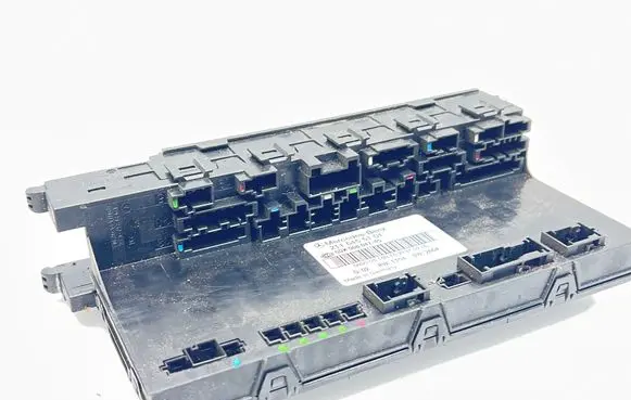 Mercedes-Benz E W211 Fuse module 2115455101 5DK00804745