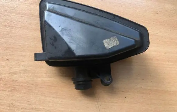 Mercedes-Benz E W211 Intake resonator A6421400087