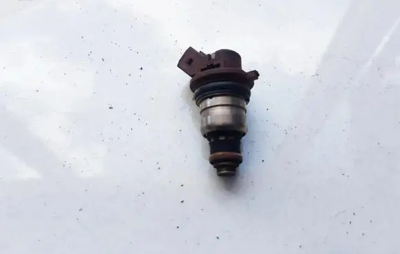 Ford Fiesta Fuel injector 97MFBA 0768Z
