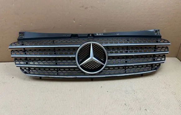 Mercedes-Benz Vito Viano W639 Front grill A6398800185