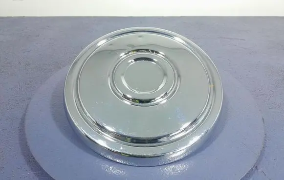 Fiat 125p R17 wheel hub/cap/trim 