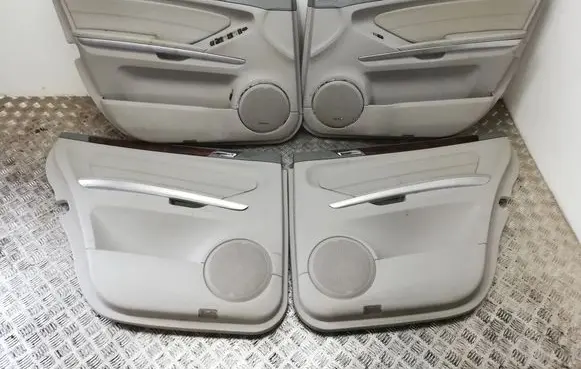 Mercedes-Benz GL X164 Interior set 
