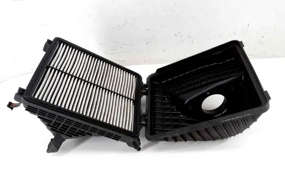 KIA Optima Air filter box 281102T700