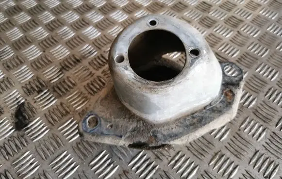Volvo V70 Coil spring/strut mount 