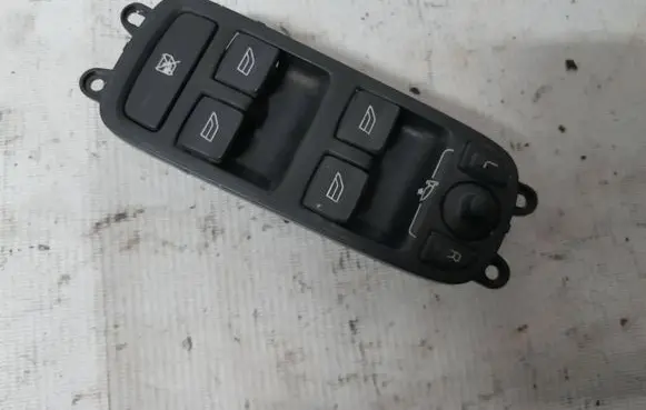 Volvo V50 Electric window control switch 03451100 30710787