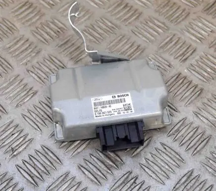 Ford Focus Voltage converter/converter module 0199DC1025 SW04V07