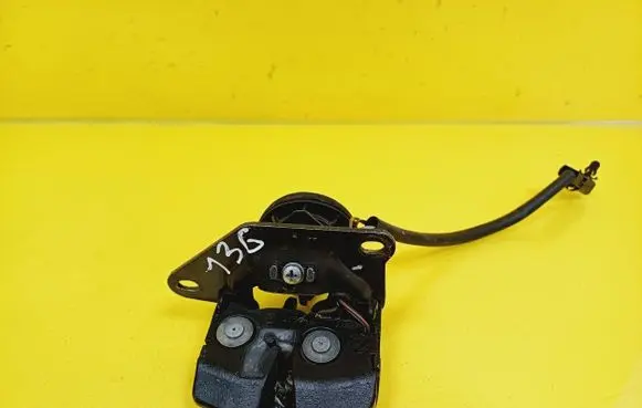 Fiat Punto (188) Tailgate/trunk/boot lock/catch/latch