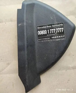 Mercedes-Benz C W204 Dashboard side end trim A2046800178