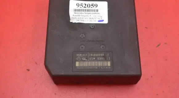 Renault Megane III Fuse box set 284B60010R