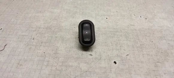 Opel Zafira A Electric window control switch 13363100 90561388