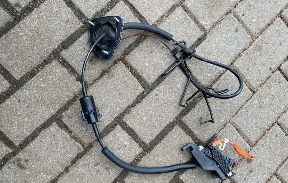 Jeep Gladiator Gear shift cable linkage 68282471AD 66478