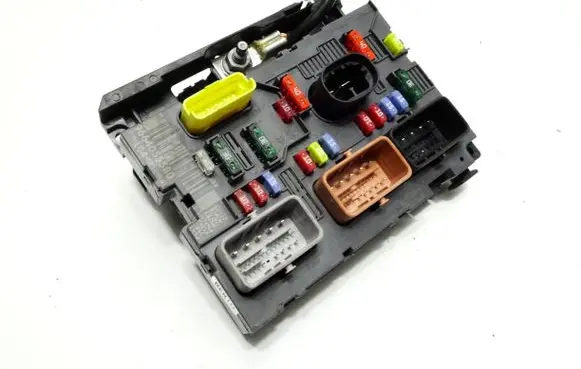 Citroen C3 Fuse module 9664055580