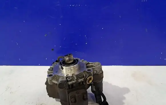 Volvo V50 Mechanical fuel pump 9654615580 36002486