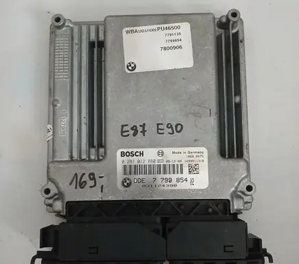 BMW 1 E81 E87 Engine control unit/module ECU DDE7799854
