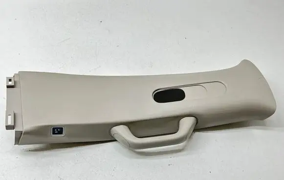 Chrysler Pacifica (B) pillar trim (top) 6EK22PD2AJ 102360200AYR 00399962