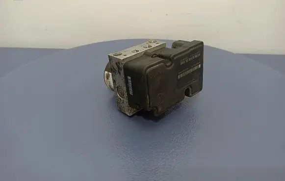Peugeot 206 CC ABS Pump 10097011053