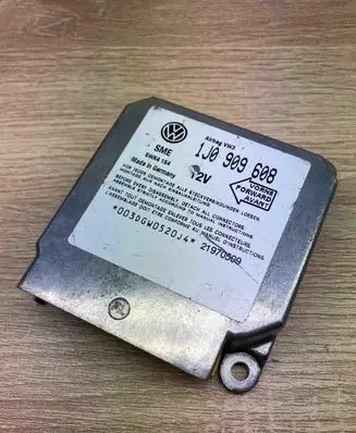 Volkswagen Golf IV Airbag control unit/module 1J0909608 5WK154